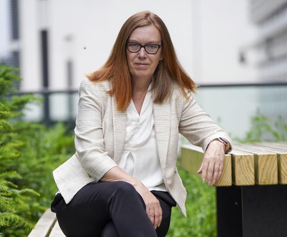 Sarah Gilbert, una de las expertas que desarrolló la vacuna Oxford-AstraZeneca contra...