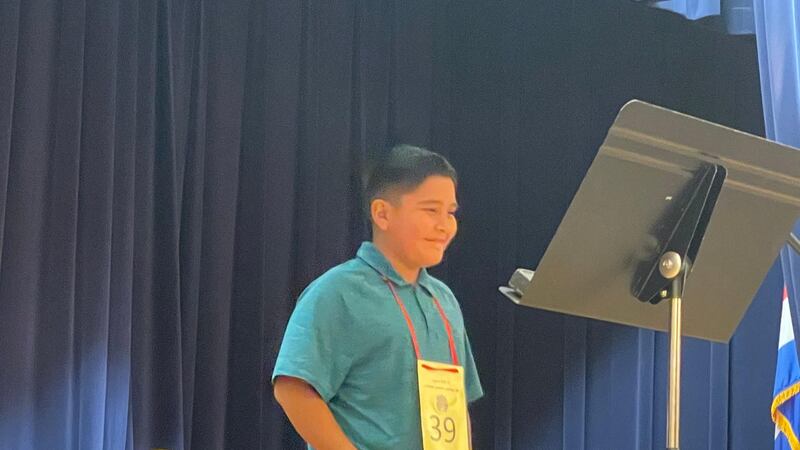 Durante el fin de semana, César Guzmán, estudiante de quinto grado de Willow Bend Elementary,...