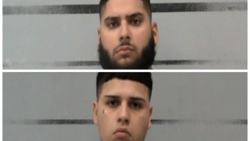 Rudy Redford, Jr. de 21 años (arriba) Saúl García, de 23 años (abajo)